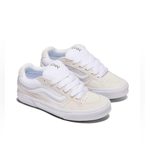 🌻VANS Women's Caldrone Skate Sneaker-SIZE 7 - Picture 1 of 15